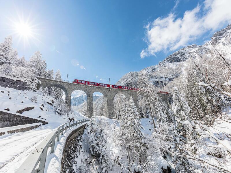 Eigene Anreise Schweiz - Graubünden: Bahnreise auf legendären Strecken in der 1. Klasse 7 Nächte 3-Sterne-Hotel mit Halbpension Inkl. 6 Tage MANU g Erlebnisferien und Abenteuerreisen online kaufen Eigene Anreise Schweiz - Graubünden: Bahnreise auf legendären Strecken in der 1. Klasse 7 Nächte 3-Sterne-Hotel mit Halbpension Inkl. 6 Tage MANU g Erlebnisferien und Abenteuerreisen online kaufen
