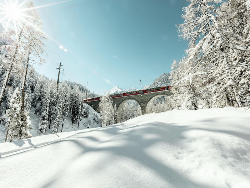Eigene Anreise Schweiz - Luzern bis Chur: Panoramazugfahrt mit 7 Nächten 7 Nächte 3-/4-Sterne-Hotels mit Frühstück Inkl. Fahrten mit dem Glacier E Erlebnisferien und Abenteuerreisen online kaufen Eigene Anreise Schweiz - Luzern bis Chur: Panoramazugfahrt mit 7 Nächten 7 Nächte 3-/4-Sterne-Hotels mit Frühstück Inkl. Fahrten mit dem Glacier E Erlebnisferien und Abenteuerreisen online kaufen