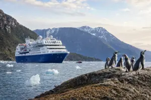 Kreuzfahrten Südamerika – Peru & Chile: Expeditionskreuzfahrt mit Discovery von Valparaíso bis Callao/Lima 15-tägig inkl. Flüge 4-Sterne-Hotels mi
