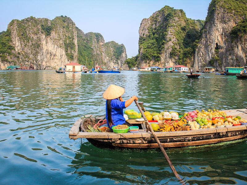 Erlebnisreisen Vietnam: Faszinierende Kontraste: Tempel und Halong-Bucht 15-tägig inkl. Flüge 3-/4-Sterne-Hotels/Dschunke/Privatunterkünfte mit Ver