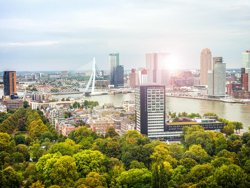 Kreuzfahrten Rhein - Niederlande: Kurz-Flusskreuzfahrt mit A-ROSA BRAVA ab/an Köln 4 Nächte  Premium-Plus-Schiff mit Premium alles inklusive Rotterd